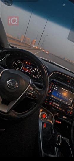 Nissan Maxima